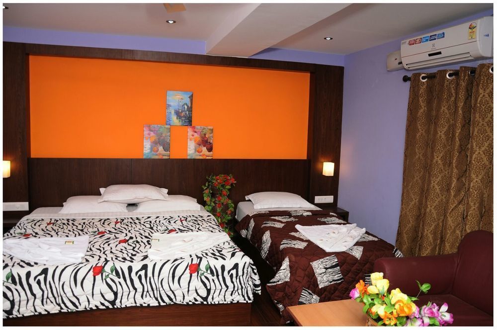 Luciya International Mysore Bagian luar foto